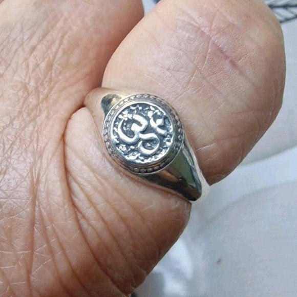 Zilveren Ohm Ring, Gebruikt, 19 tot 20, Ophalen of Verzenden, Dame of Heer