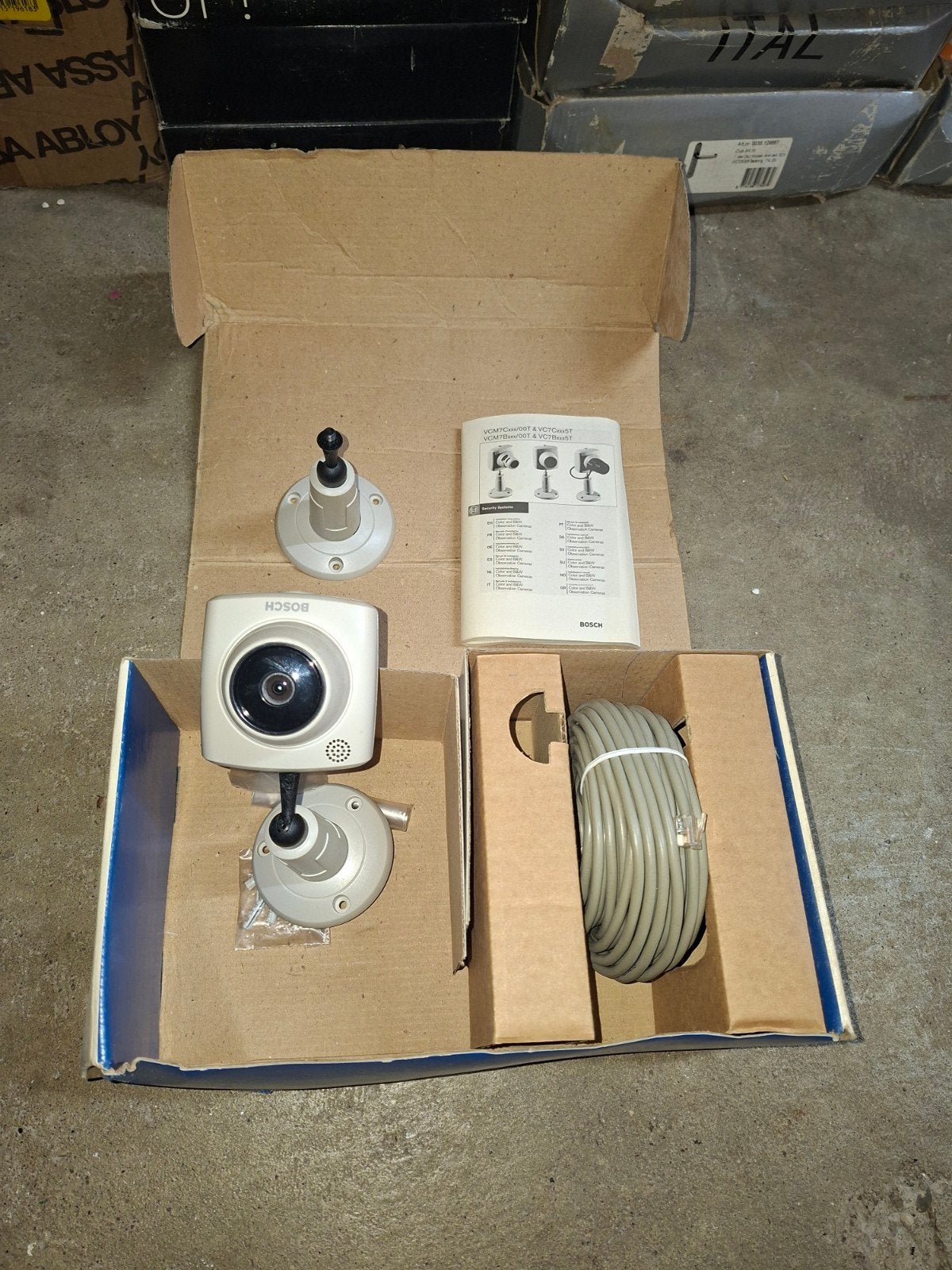 Bosch Observatiesysteem Kleurencamera VCM7C130/00T, Ophalen of Verzenden, Zo goed als nieuw, Binnencamera