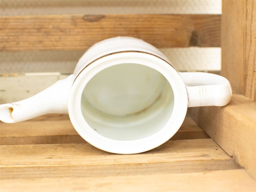 porseleinen theepot en suikerpotje 33389, Gebruikt, Ophalen of Verzenden, Bord(en), Overige stijlen