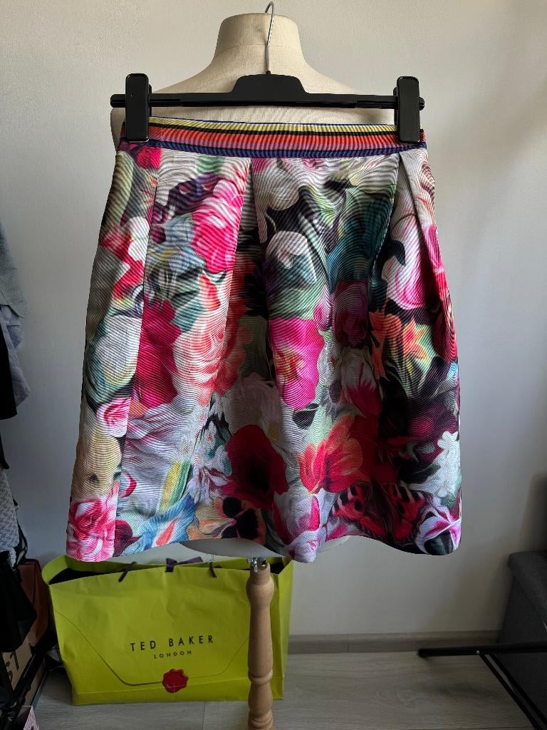 Ted Baker rok maat 1=36, Kleding | Dames, Rokken, Ophalen of Verzenden, Zo goed als nieuw, Knielengte, Maat 36 (S)