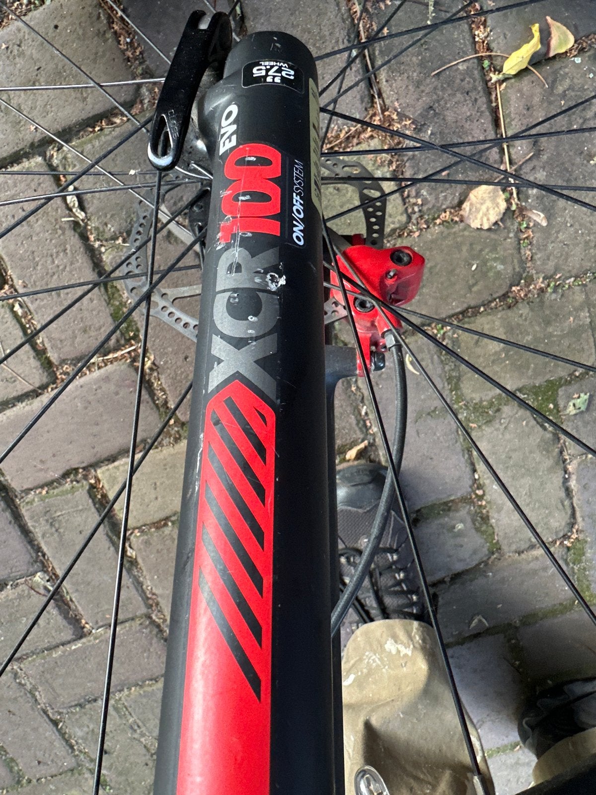 Foto 3 van Decathlon B'Twin 540 Mountainbike XL - Zo goed als nieuw