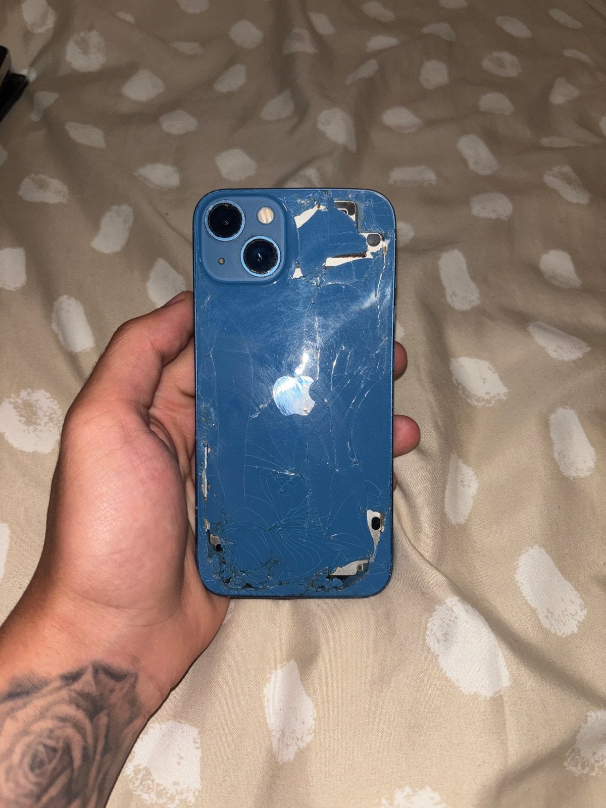 Foto 3 van iPhone 13 (defect) voor onderdelen of reparatie