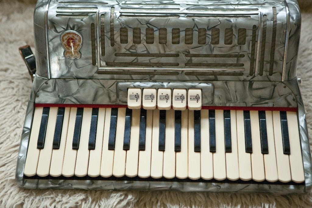 Marinucci  Italiaanse accordeon . 80 bas, Gebruikt, 80-bas, Toetsaccordeon, Ophalen