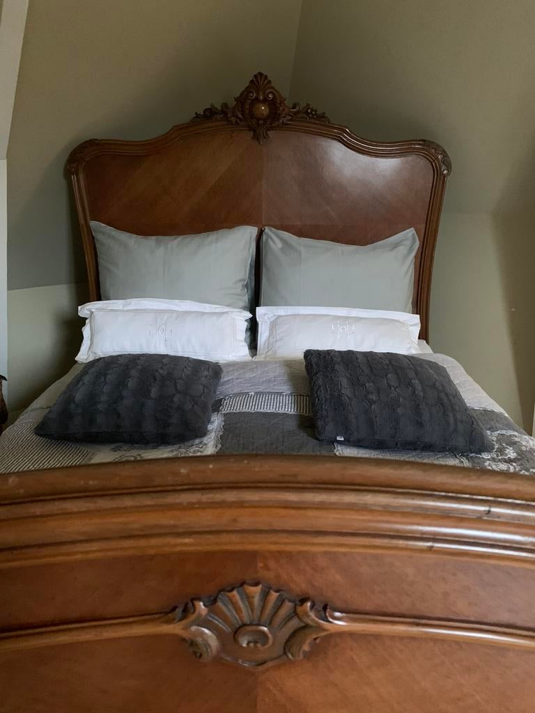 Oud** frans** landelijk chic bed**, Zo goed als nieuw, Twijfelaar, Hout, 140 cm