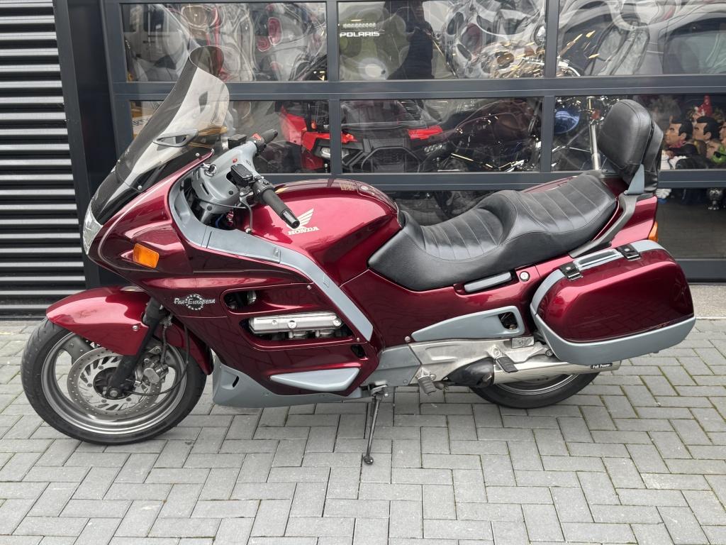 Honda Tour ST 1100 Pan European| BORDEAUX| TOP ONDERHOUDEN, Motoren, Motoren | Oldtimers, Honda, Geen email te vinden, Meer dan 35 kW