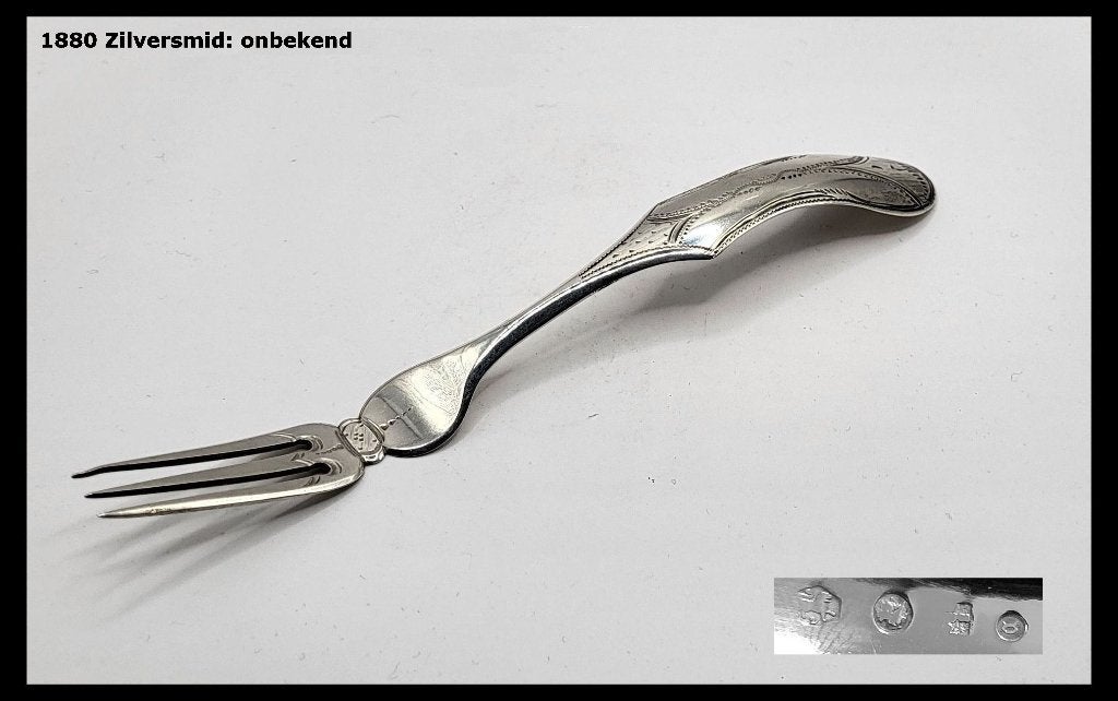 Mooi zilveren vleesvorkje, Nederlands gekeurd 1880, Ophalen of Verzenden, Zilver