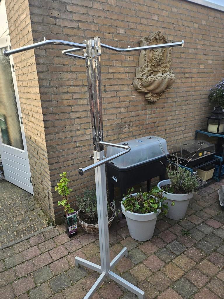 Kledingrekken  (markt rekken), Ophalen of Verzenden, Gebruikt