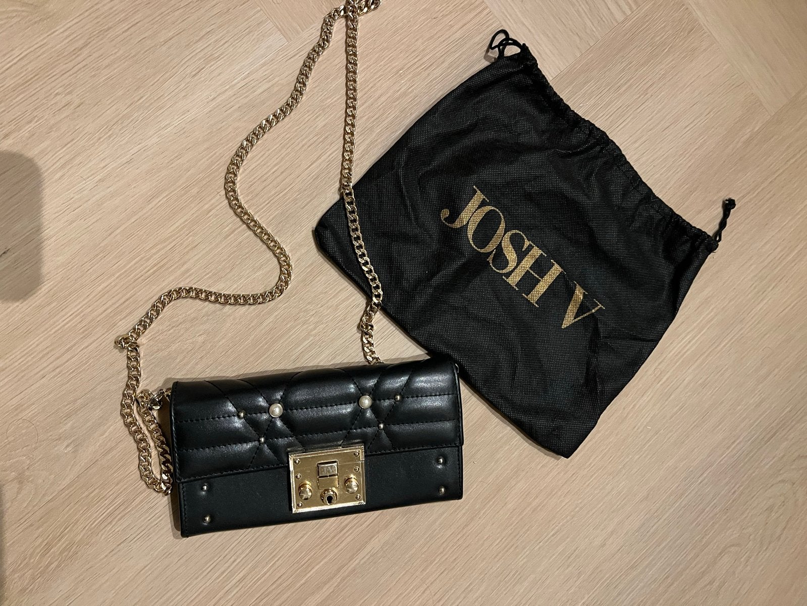 Josh V Avondtasje Zwart met Gouden Details, Ophalen of Verzenden, Zo goed als nieuw, Zwart, Avondtasje