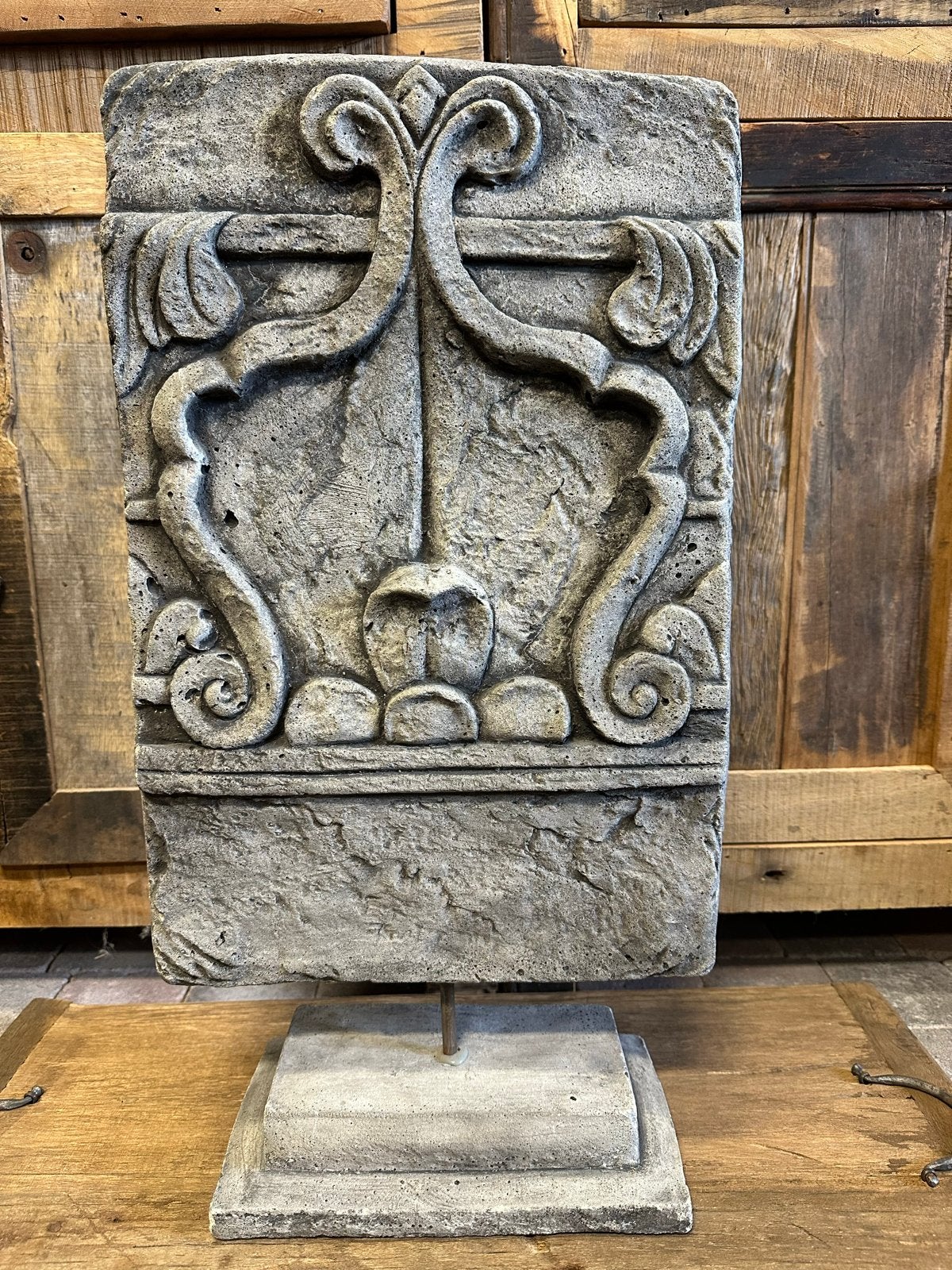 Betonnen ornament op voet, Huis en Inrichting, Woonaccessoires | Overige, Ophalen, Zo goed als nieuw, Grijs, Steen/keramiek