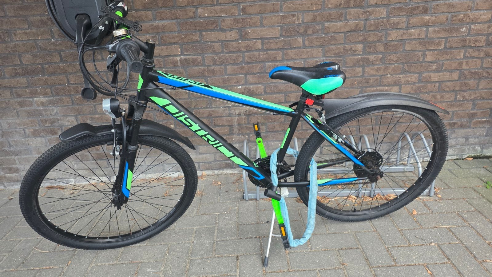 District Mountainbike - Zwart/Groen/Blauw, 61 tot 65 cm, Ophalen, 10 tot 15 versnellingen