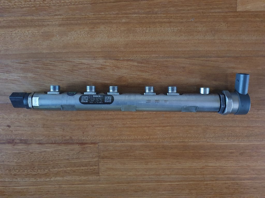 BMW hogedruk rail met sensor (780912902), Ophalen, Gebruikt, Mini