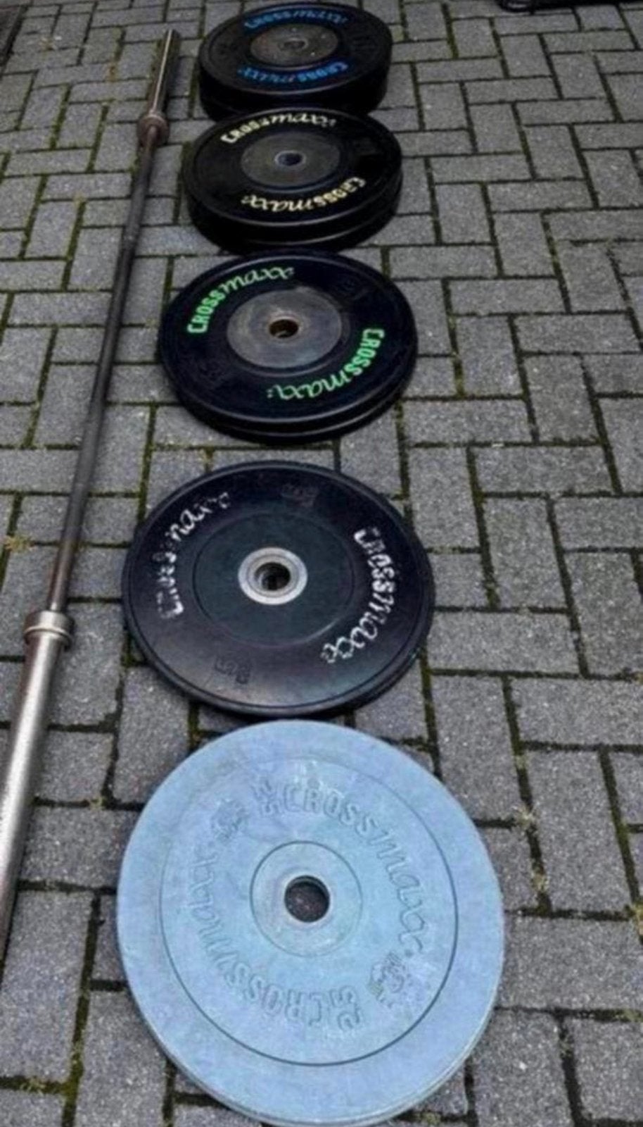 105kg Crossmaxx Competition Bumperplates + Crossmaxx Barbell, Ophalen, Gebruikt, Halterschijven