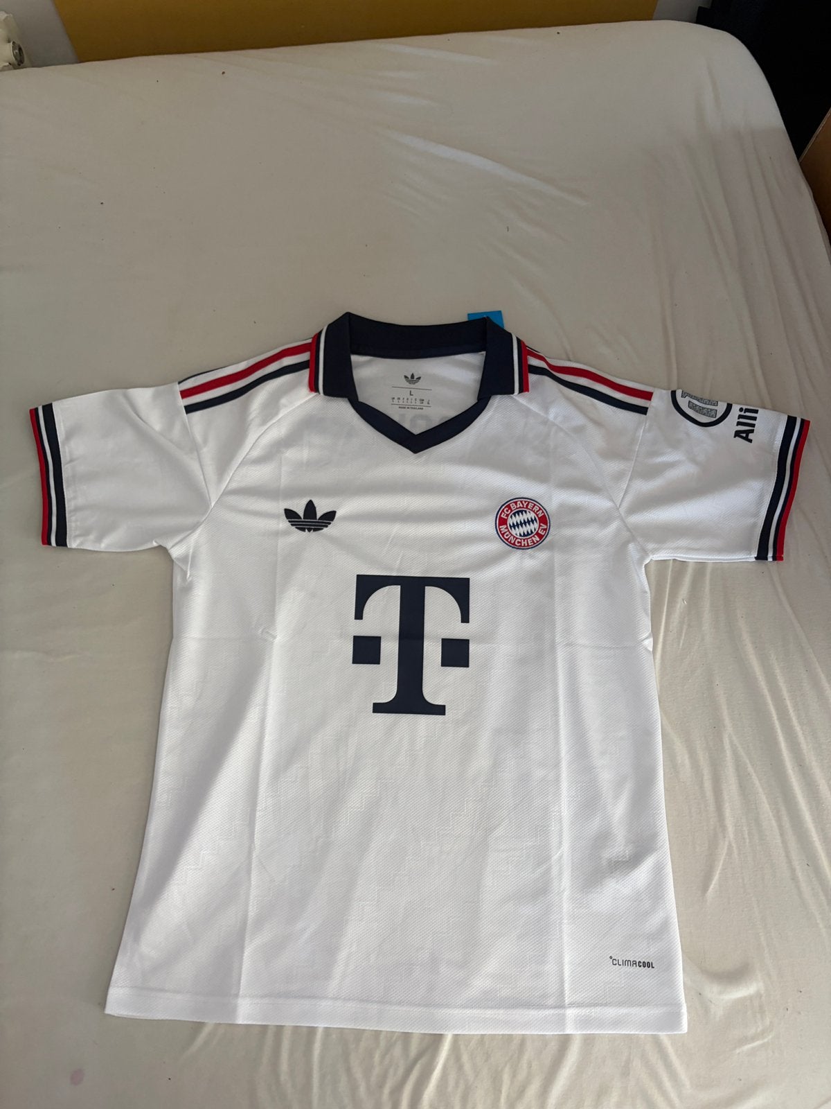 FC Bayern München Uitshirt 26/27, Sport en Fitness, Voetbal, Ophalen of Verzenden, Zo goed als nieuw, Shirt