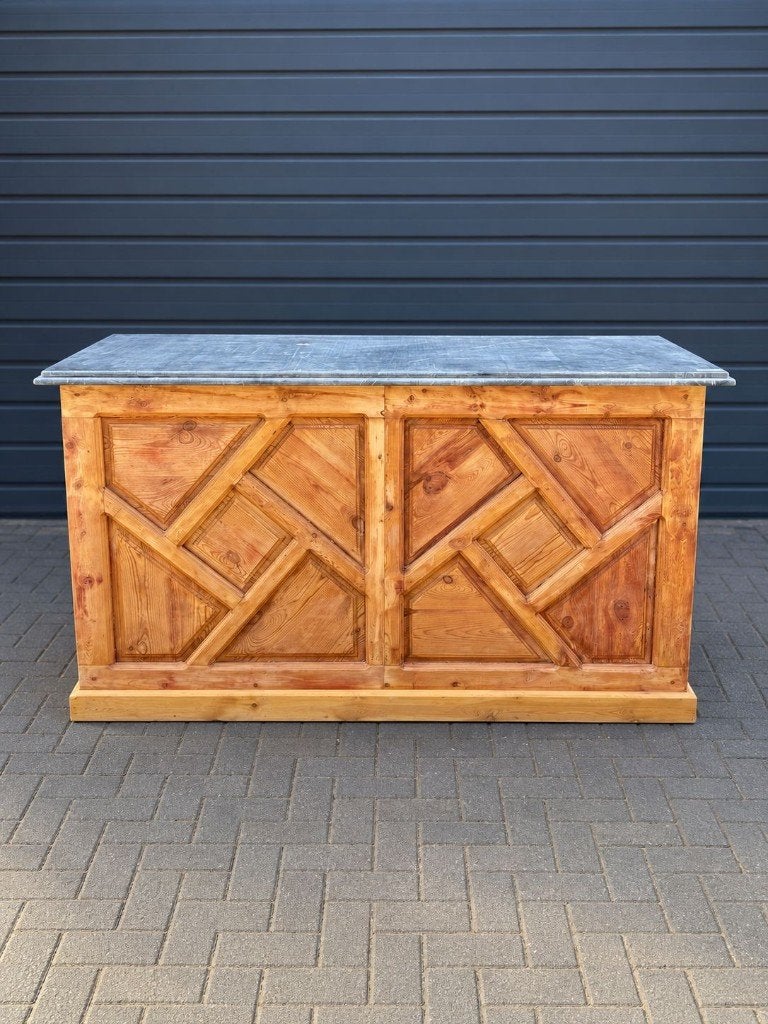 Keukenblok met geometrisch paneelwerk met marmeren blad, Ophalen of Verzenden, Zo goed als nieuw, Hout