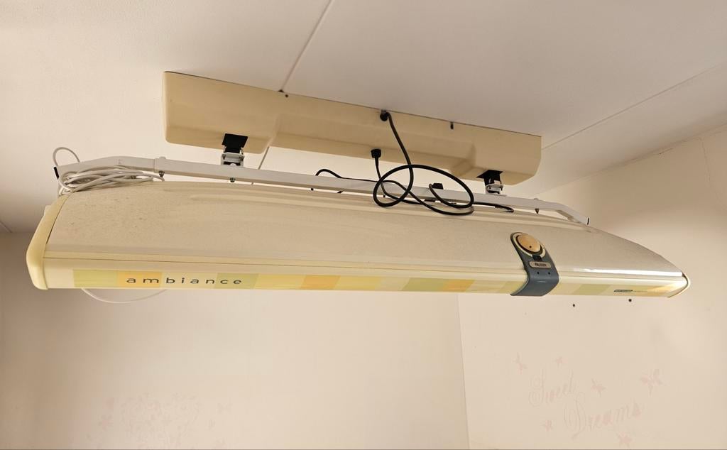 Alisun Ambiance Zonnebank - Enkelzijdig, Ophalen, Gebruikt, Zonnebank enkelzijdig, 10 tot 15 lampen