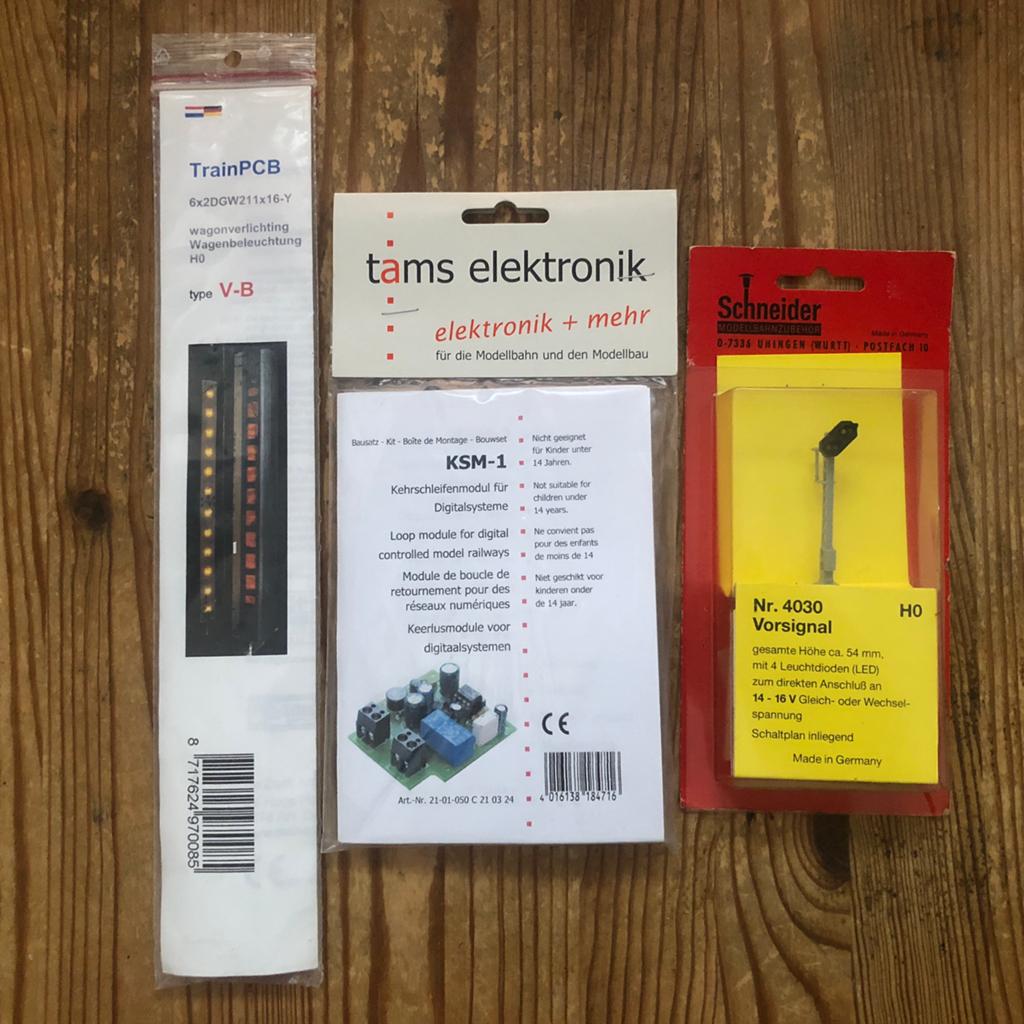 nieuw; voorsein, wagonverlichting, keerlusmodule, Hobby en Vrije tijd, Ophalen of Verzenden, Nieuw