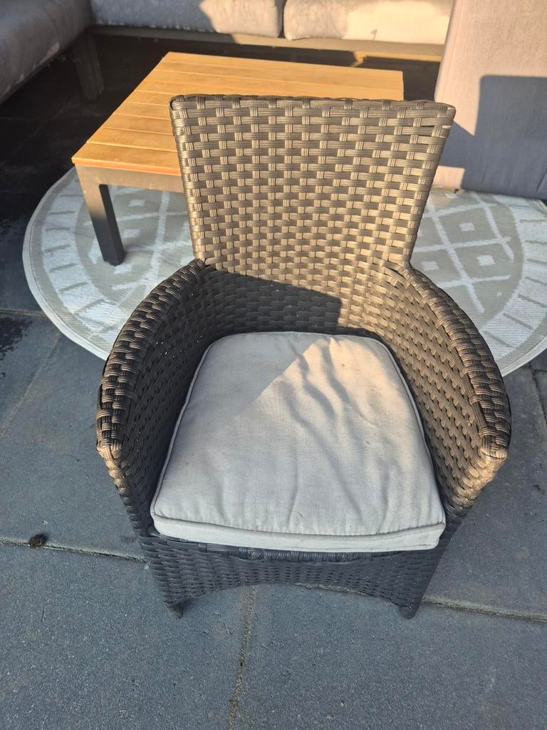 Comfortabele kinder wicker tuinstoel met kussen, Ophalen of Verzenden, Gebruikt, Wicker