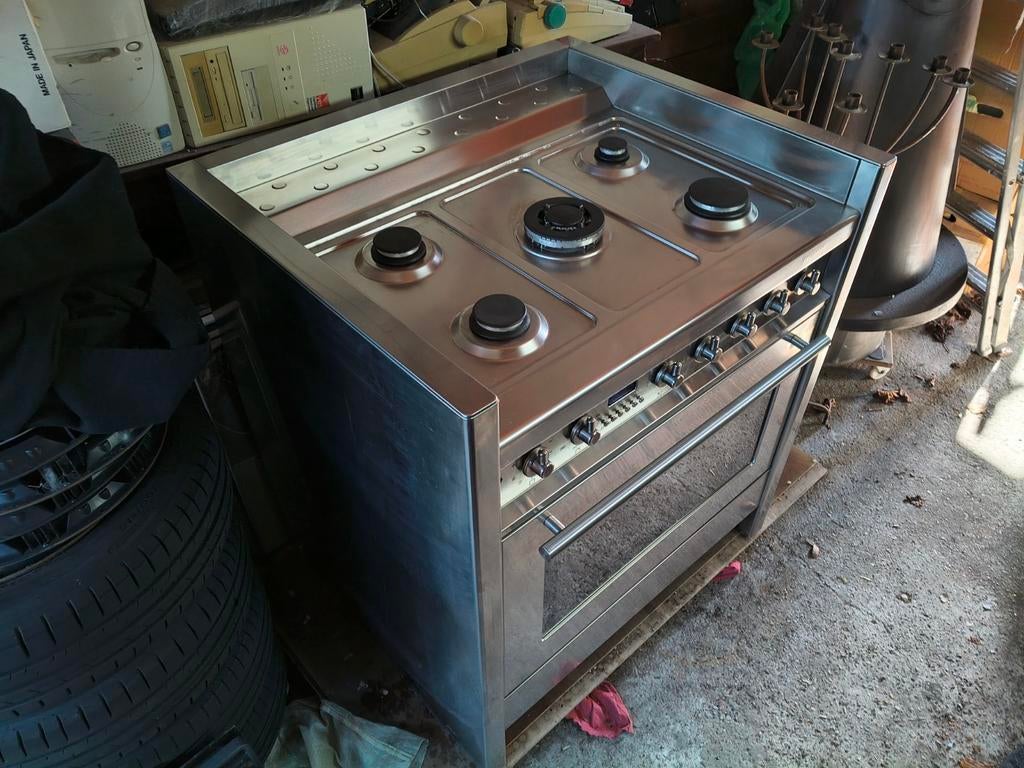 Solitaire fornuis soh 9753 izgs, Witgoed en Apparatuur, Fornuizen, Ophalen, 60 cm of meer, Zo goed als nieuw, Gas
