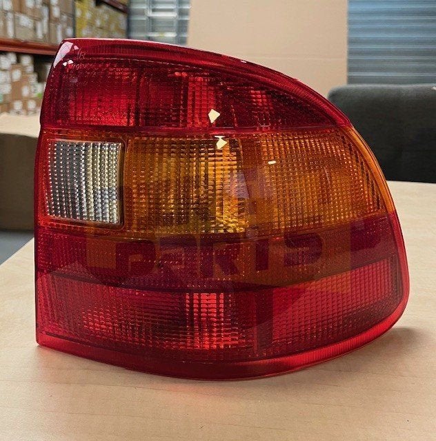 Opel Astra F (-9/94) achterlicht Rechts (oranje/rood) (Cabri, Auto-onderdelen, -, -, Opel, Nieuw