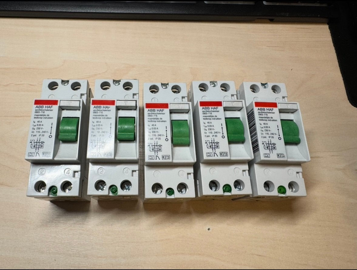 ABB aardlekschakelaar 40A / 30mA – meerdere beschikbaar, Ophalen of Verzenden, Gebruikt, Aardlekschakelaar