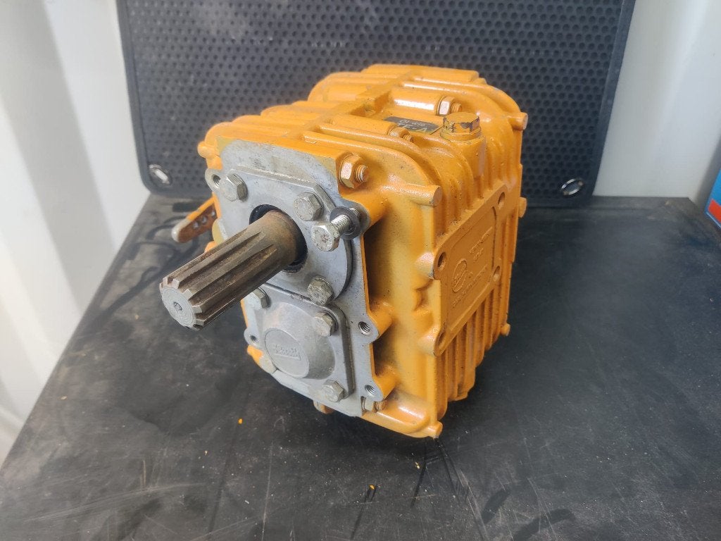 Nieuw - ZF 12M Keerkoppeling, Ophalen, Nieuw, Motor en Techniek, Zeilboot of Motorboot