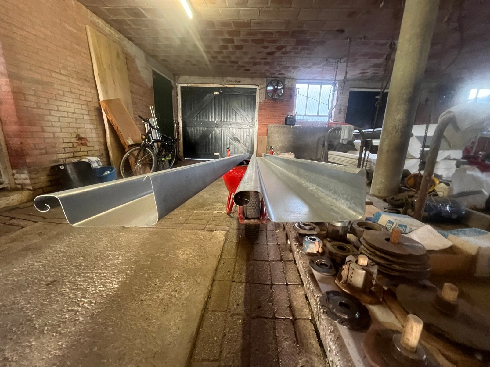 Zinken bakgoot, Ophalen, Overige typen, Zo goed als nieuw, Minder dan 5 m²