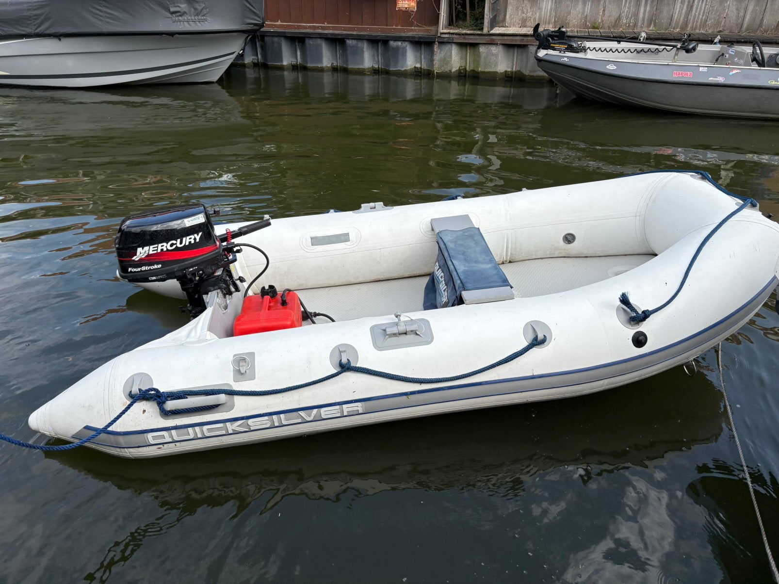 Quicksilver 3.10  met Mercury motor, vaarklaar, Ophalen, Airdeck, Zo goed als nieuw, Peddels