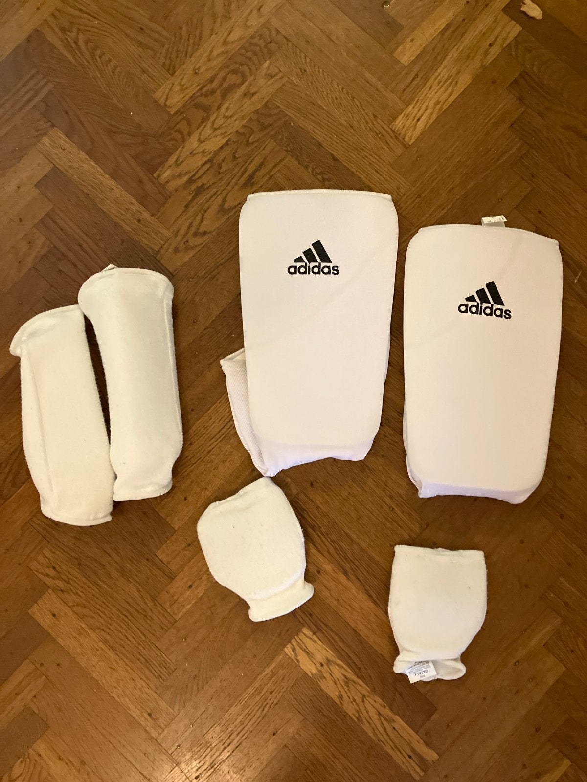 Adidas scheenbeschermers en wreefbeschermers, Ophalen, Gebruikt, Taekwondo, Vechtsportbescherming