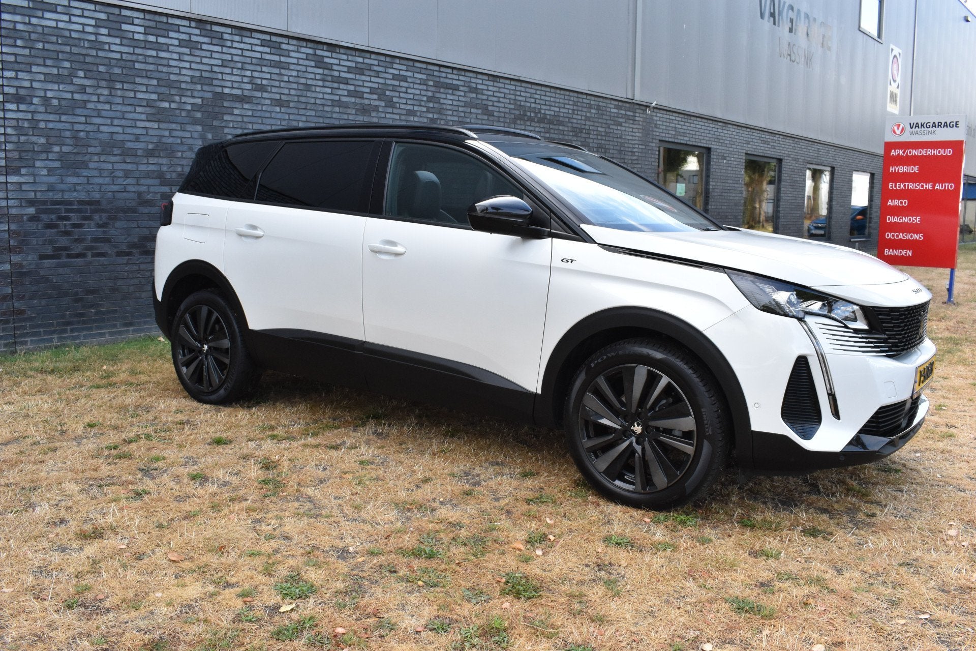 Peugeot 5008 1.2 GT 7-persoons Pano Automaat Navi (bj 2023), 15 km/l, Gebruikt, Euro 6, 1199 cc
