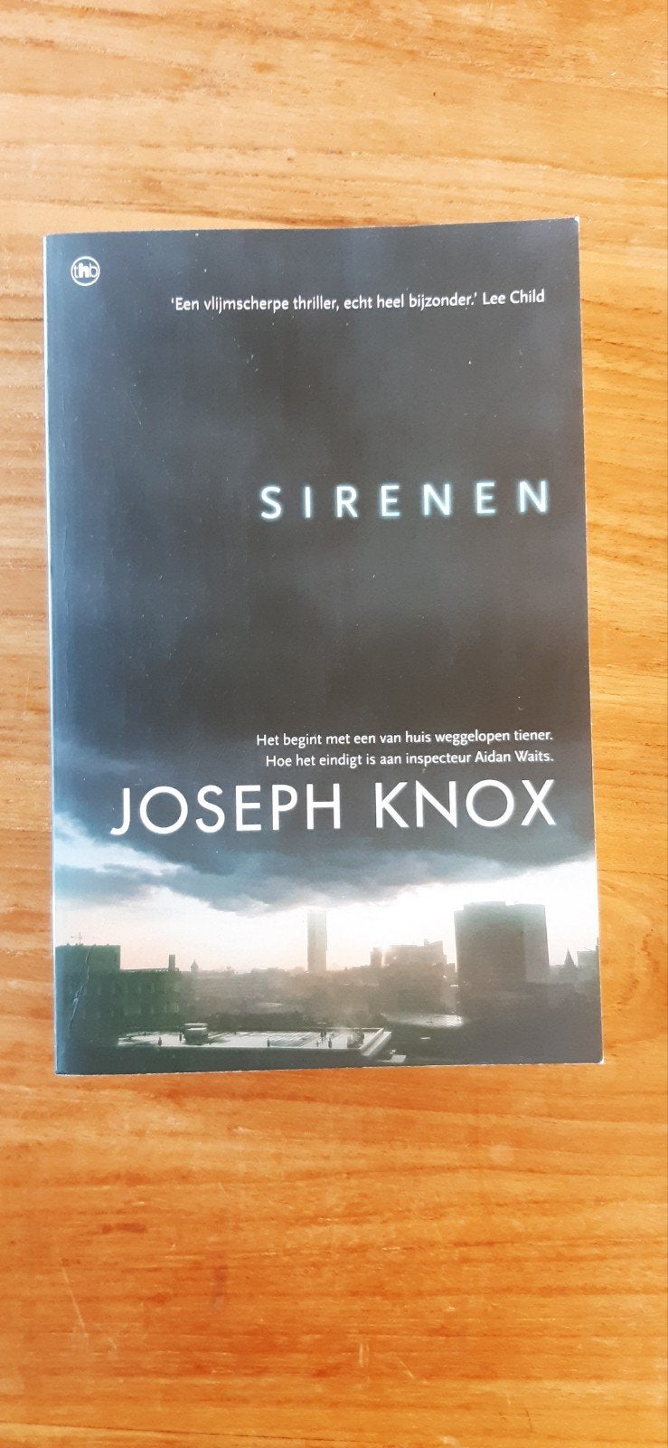 Joseph Knox - Sirenen, Ophalen of Verzenden, Zo goed als nieuw, Joseph Knox