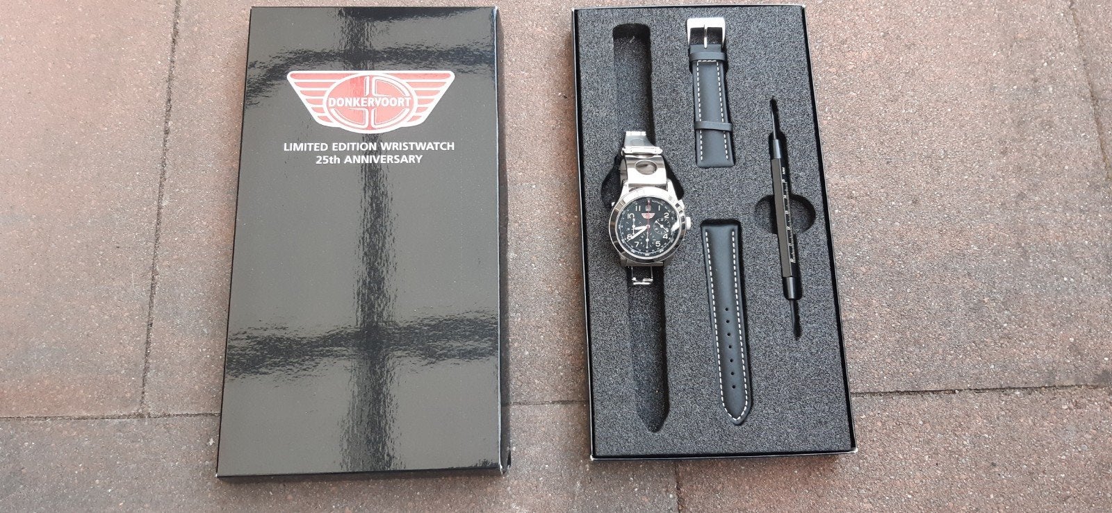 Donkervoort Limited Edition 25th Anniversary Polshorloge, Ophalen