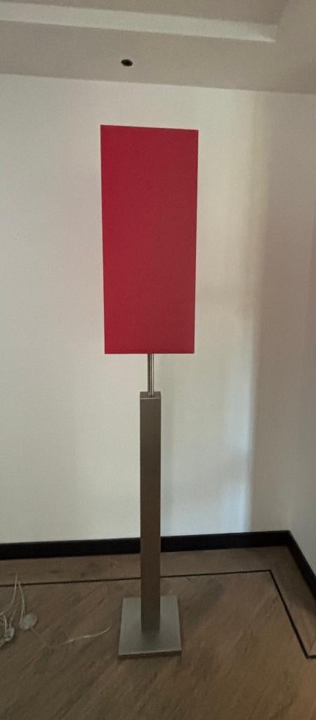 Design Vloerlamp Staande Lamp Rood –Bony Design, Huis en Inrichting, Lampen | Overige, Ophalen, Zo goed als nieuw, Design Vloerlamp Staande Lamp Rood –Bony Design