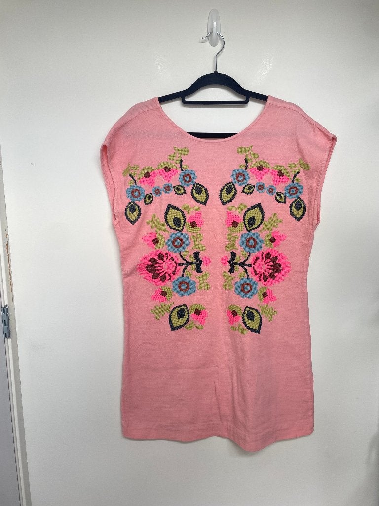 Hoss Intropia mini dress tuniek top maat 42 roze geborduurd, Kleding | Dames, Madrid (28034), at Avda. del Llano Castellano, 51.