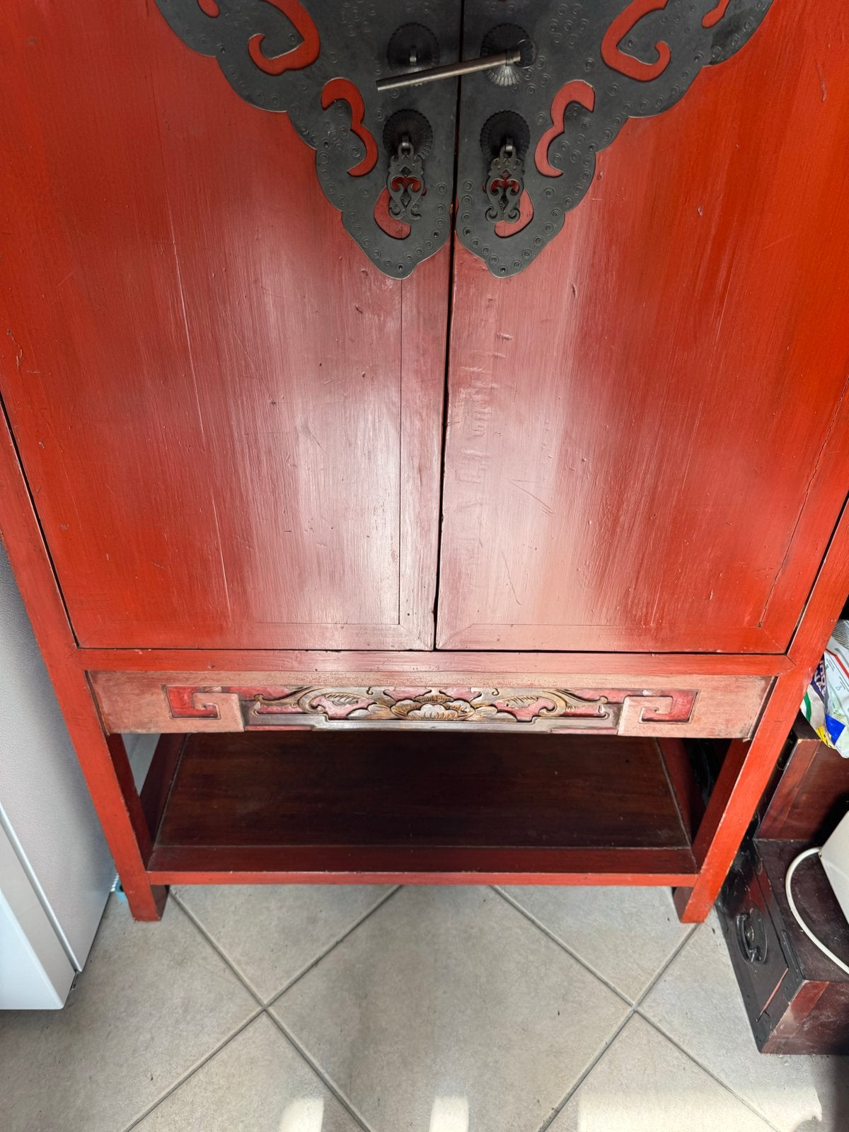 Prachtige Chinese kast met gratis rood tapijt, Ophalen