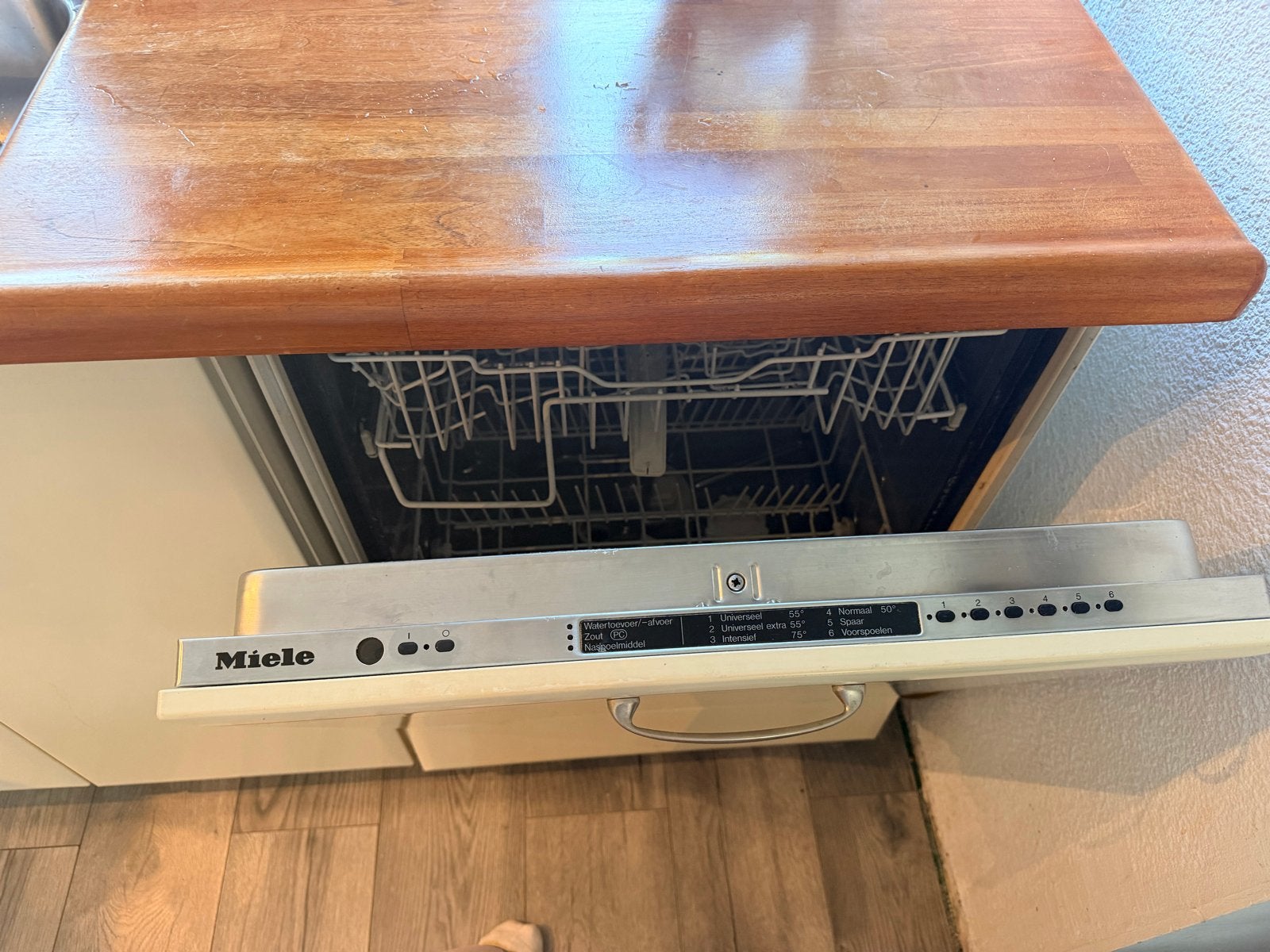 Complete hoekkeuken met Miele apparatuur en houten blad, Ophalen, Gebruikt, Hoekkeuken, Hout