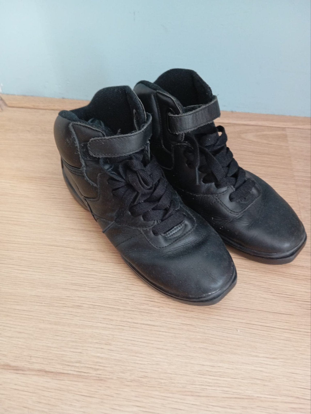 Adidas hoge sneakers zwart - Maat 41 1/2, Adidas, Ophalen of Verzenden, Zo goed als nieuw, Sneakers of Gympen
