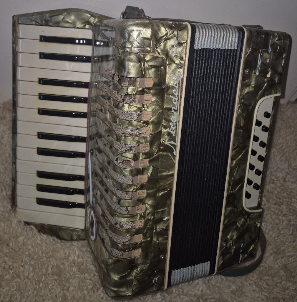 2 x Accordeon Mirandelli en Hohner diatonische accordeon, Ophalen of Verzenden, Gebruikt, 32-bas, Hohner