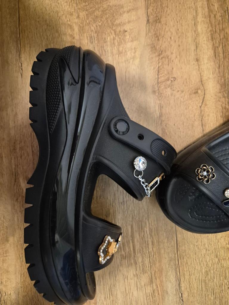 Crocs mega crush 38-39 sandaal, Kleding | Dames, Schoenen, Ophalen of Verzenden, Nieuw, Sandalen of Muiltjes