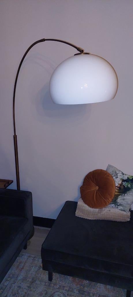 Dimbaar bronzen/gouden staande lamp met witte kap, Huis en Inrichting, Ophalen, Overige materialen, Modern, Elegant, Zo goed als nieuw
