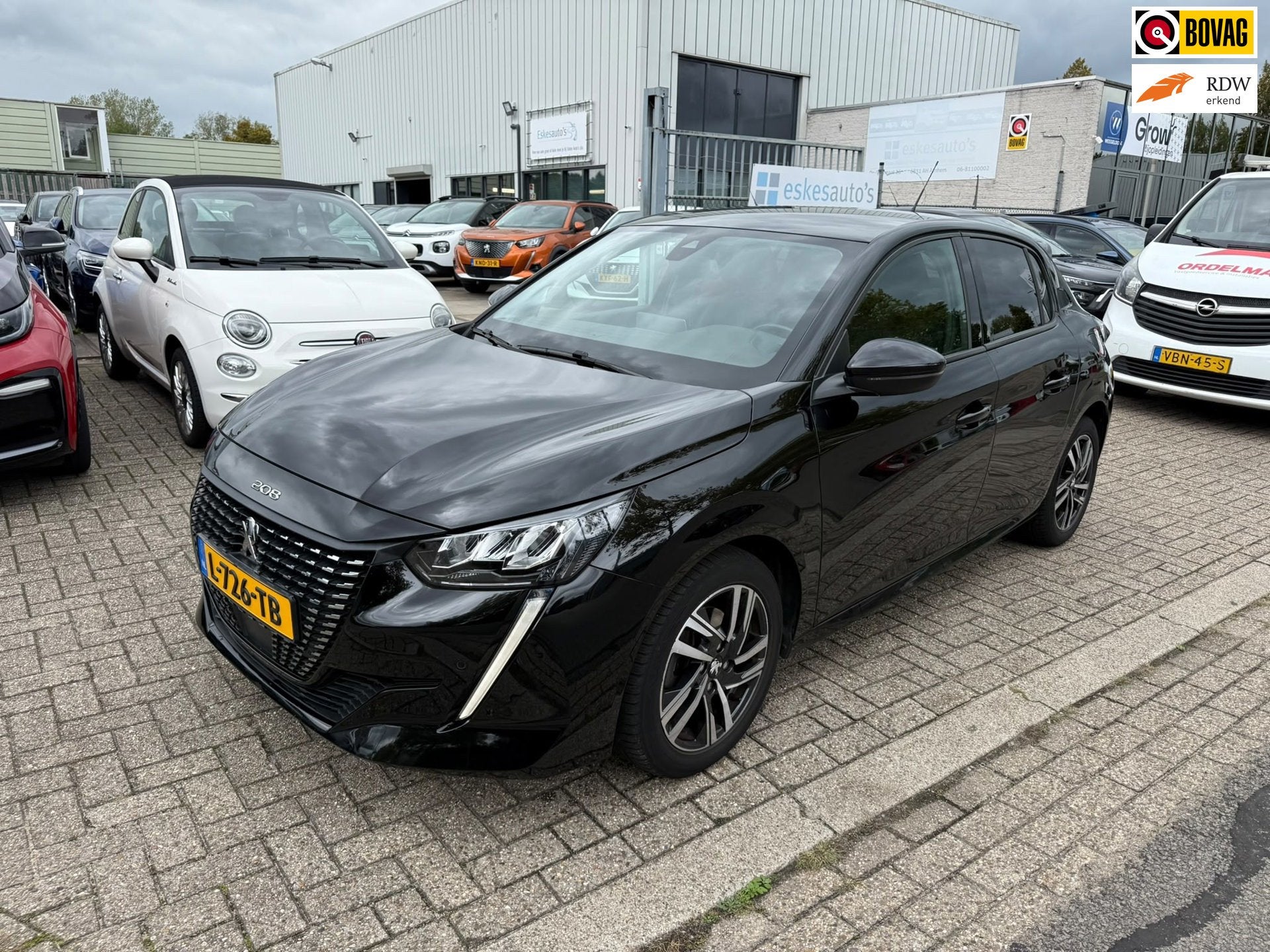 Peugeot 208 1.2 PureTech Allure 100PK Automaat, Navi Dealer, Dealer onderhouden, 101 pk, Gebruikt, Euro 6