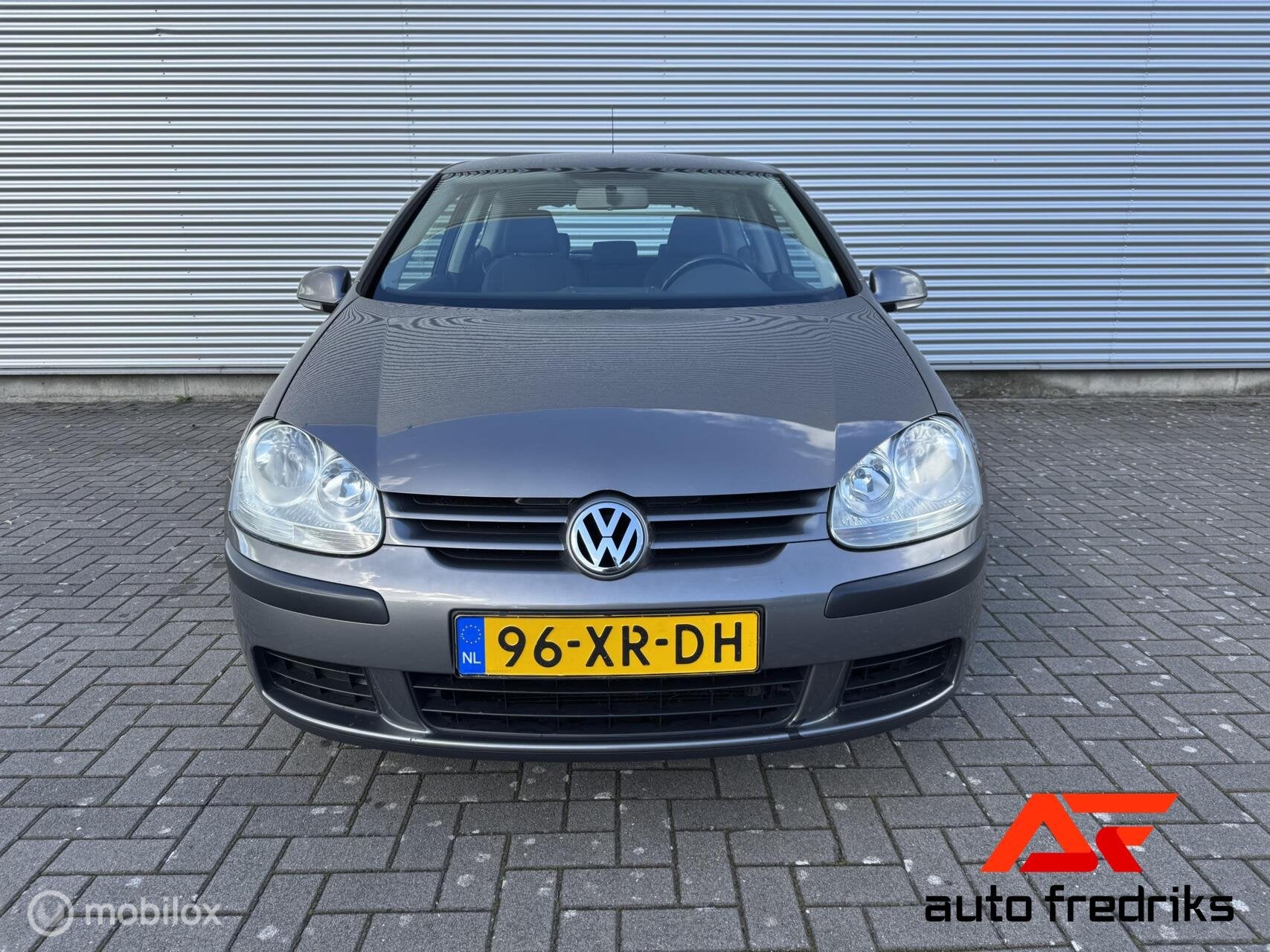 Volkswagen Golf 2.0 FSI Comfortline Business | Automaat |, Gebruikt, 4 cilinders, Origineel Nederlands, Bedrijf