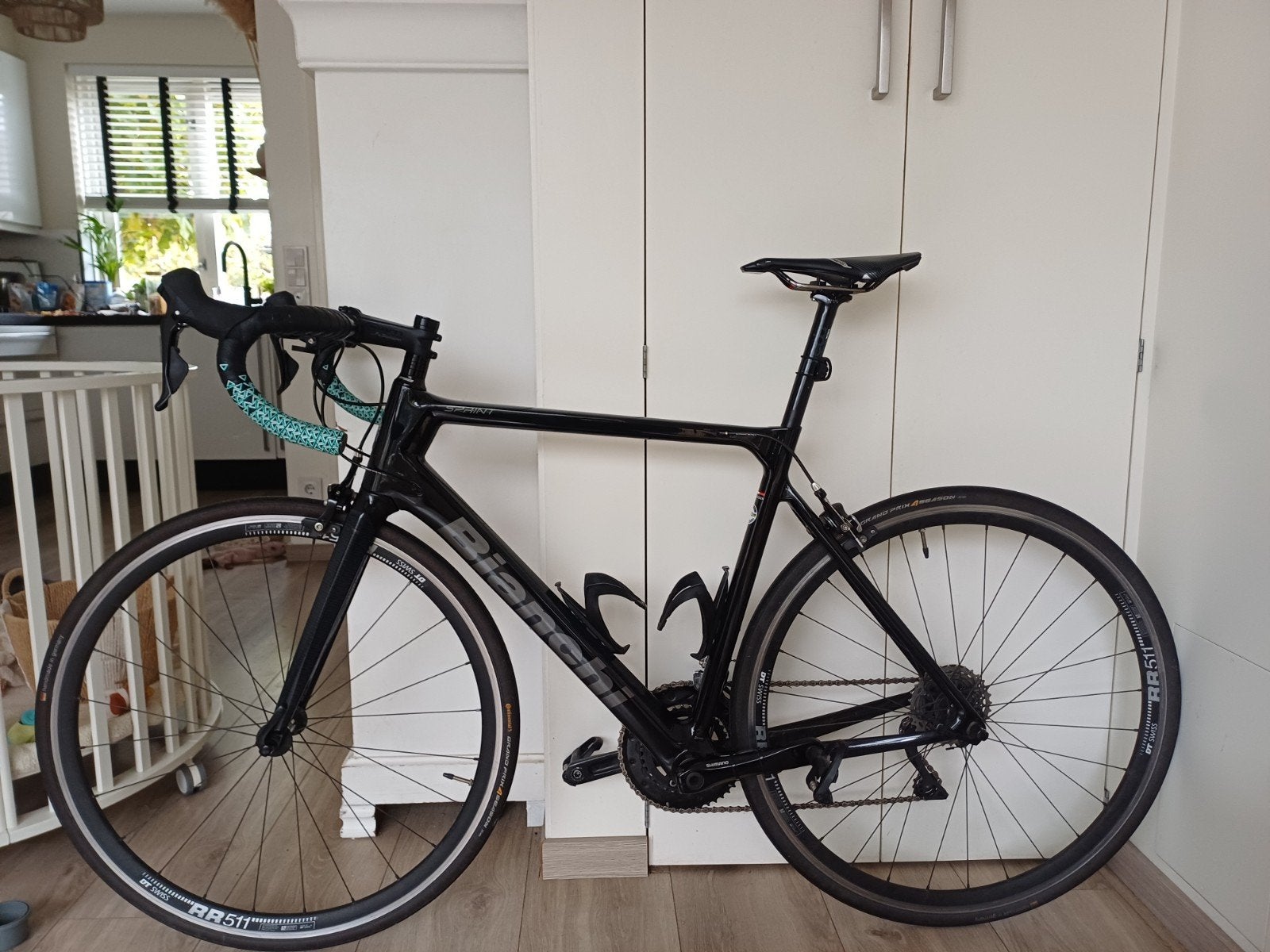 Bianchi Sprint 57, Carbon, Velgrem, 57 tot 61 cm, Meer dan 20 versnellingen