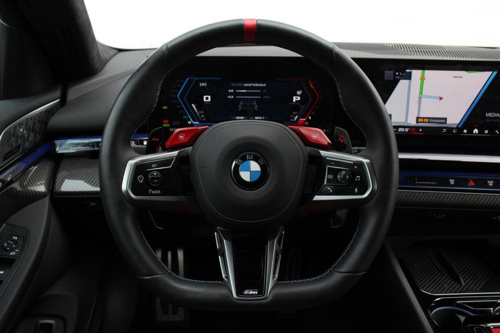 BMW M5 Touring M Carbon-keramische remmen / Individual Thund, Automaat, Gebruikt, 4395 cc, Vierwielaandrijving