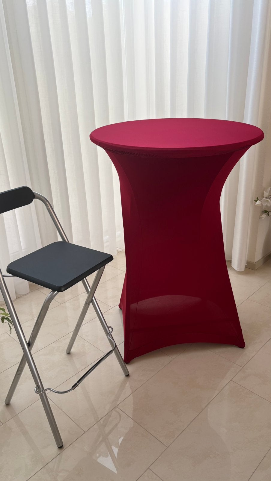 Extra Stevige hangtafel 80x110 cm incl. 4 krukken en hoes, Ophalen, Zo goed als nieuw