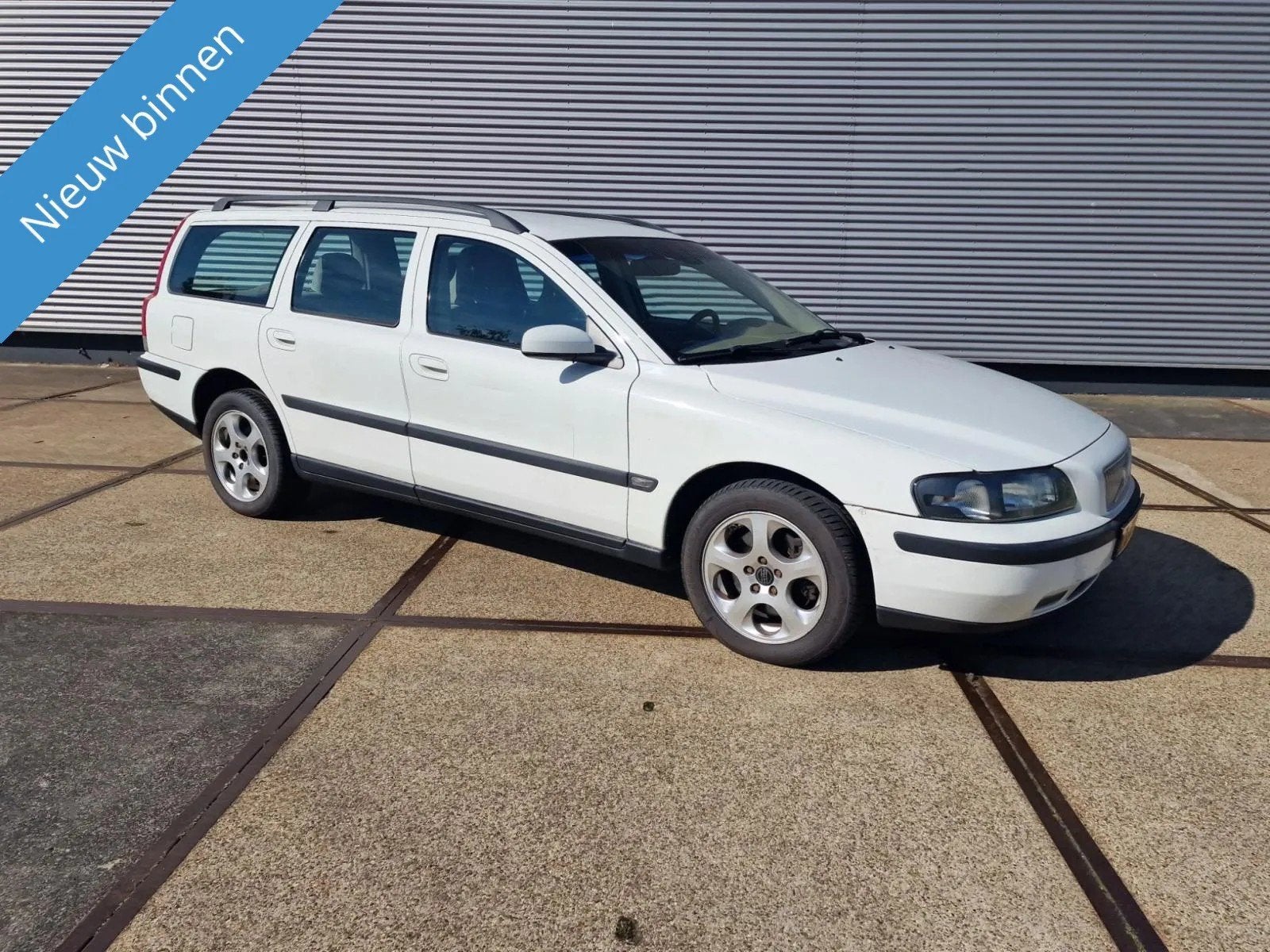 Volvo V70 2.5 T AWD Comfort Line, Stoelverwarming, Stof, Zwart, Bedrijf