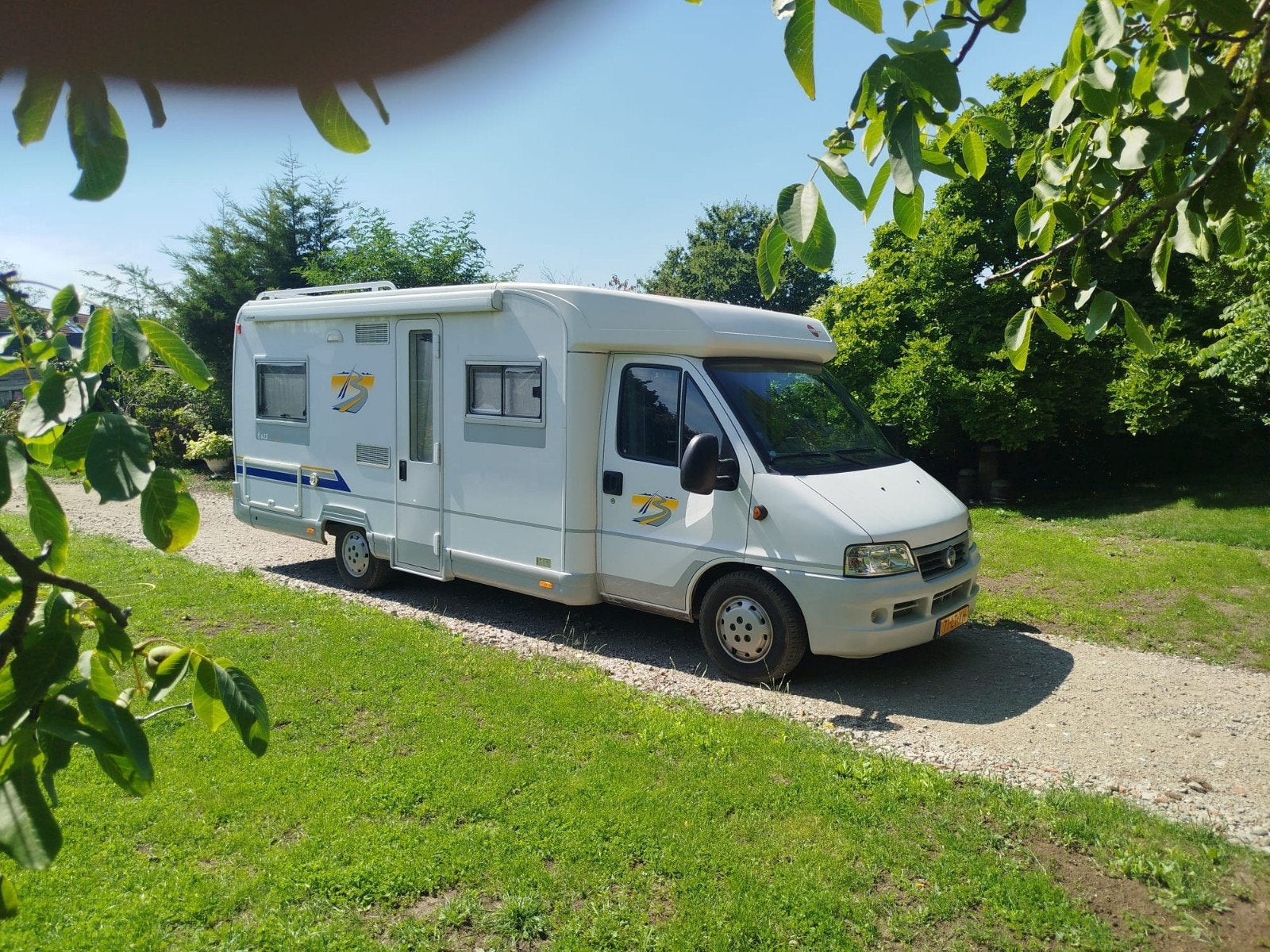 Fiat Ducato Burstner 2003 Automaat Trekhaak Motorairco, Caravans en Kamperen, Campers, Automaat, Koelkast, Fiat, Luifel