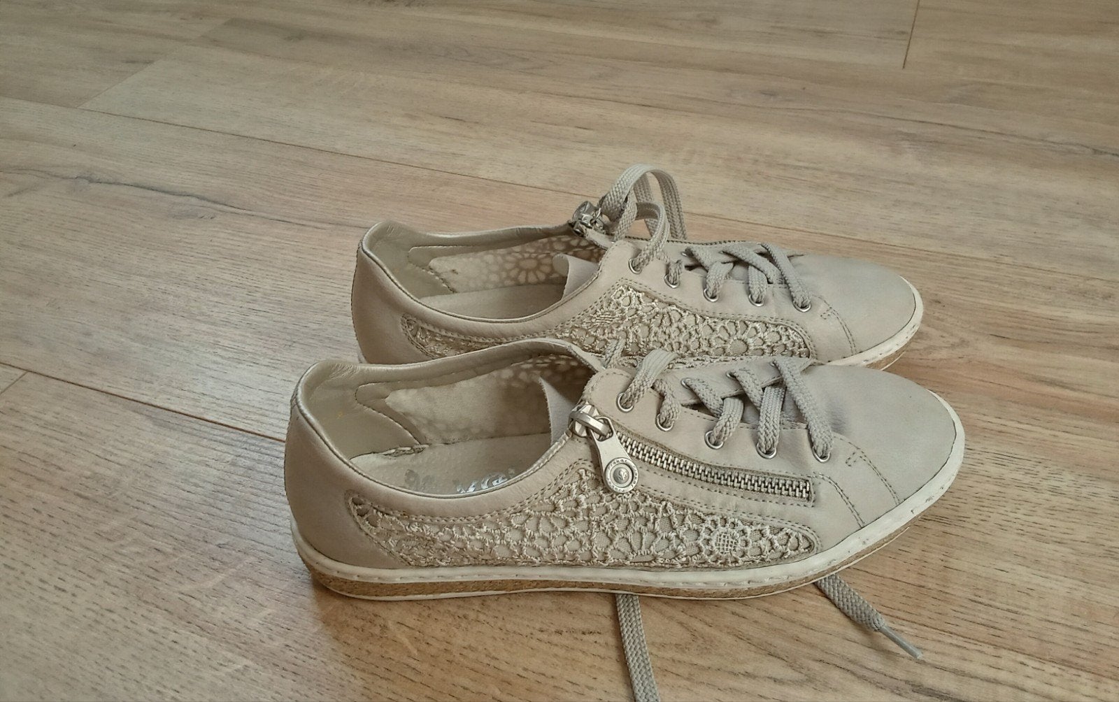 Rieker sneakers, maat 38, echt leder, Beige, Ophalen of Verzenden, Sneakers of Gympen, Gedragen