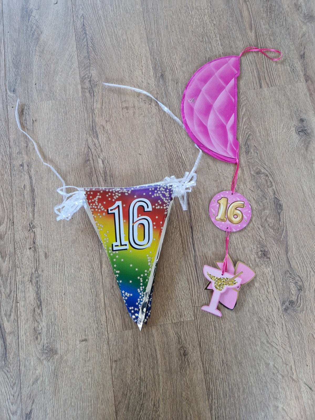 Feestversiering 16 jaar - Slinger en decoratie, Ophalen of Verzenden, Gebruikt, Versiering, Verjaardag