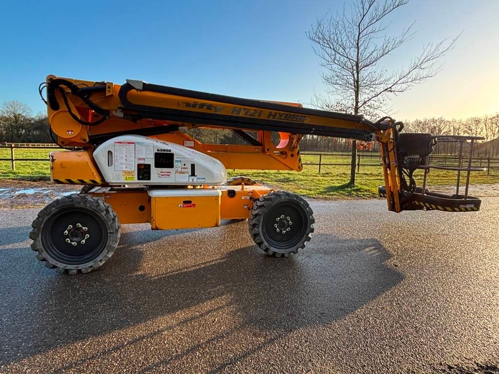 Niftylift HR 21 HYBRID 4x4 knikarmhoogwerker 21m nifty