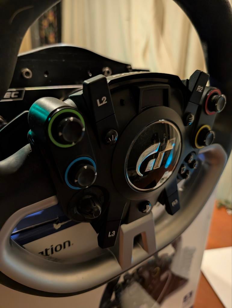 Fanatec Gran Turismo DD Pro racestuur voor PlayStation, Spelcomputers en Games, Spelcomputers | Sony PlayStation Consoles | Accessoires